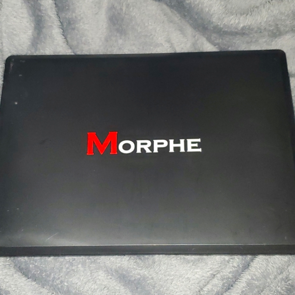 Morphe 35OM eyeshadow palette